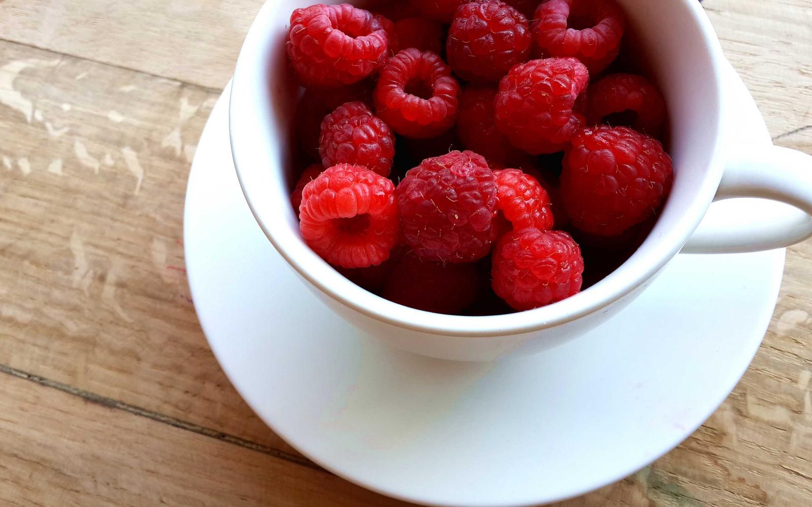 168幸运体彩网服务器机房与技术保障场景